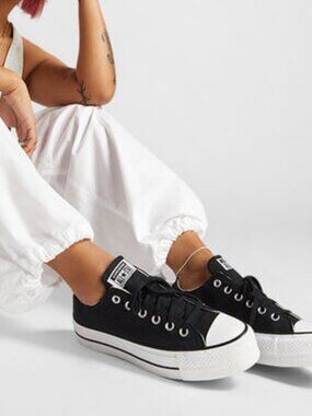 Chuck Taylor All Star Lift Platform Canvas - Color: Black - Size: Women 5